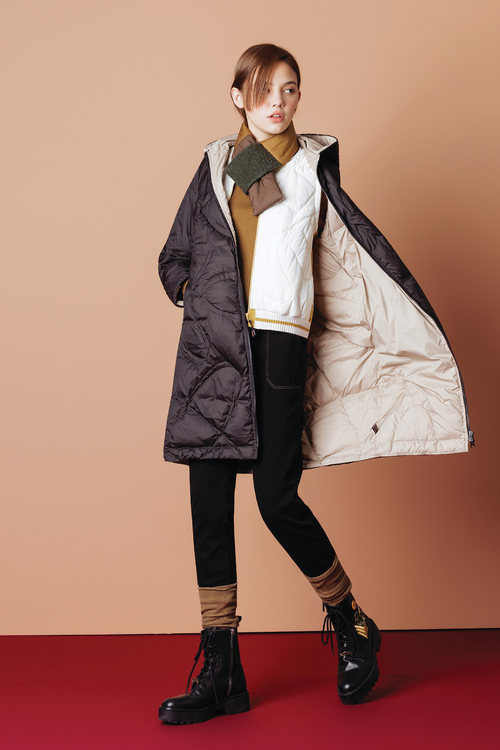 幾何壓紋羽絨連帽長外套