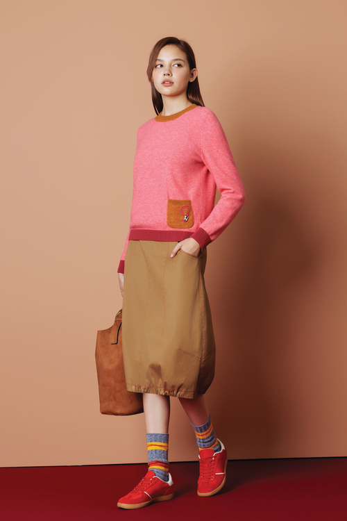 拼色繞字義大利紗針織上衣