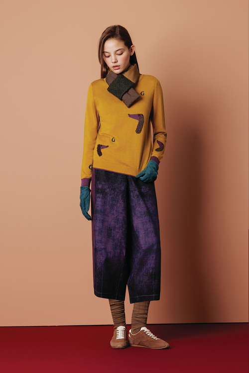 城間散步針織上衣