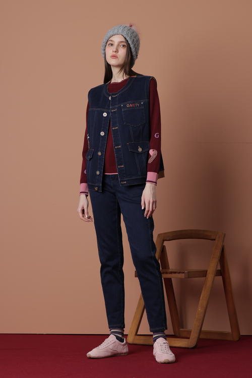 修身剪接刺繡背心