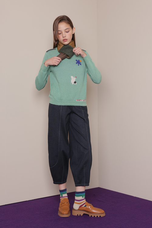 流線輪廓收筒褲