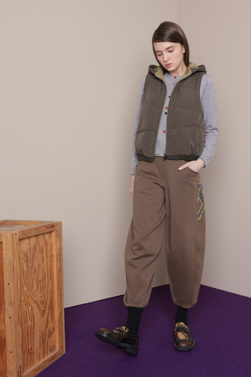 花卉壓紋保暖羽絨背心